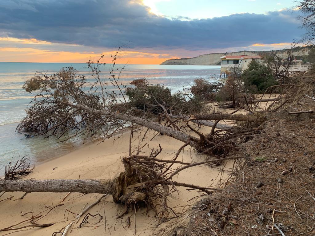 Eraclea Minoa La Spiaggia Sta Sparendo Per Lerosione Del Mare